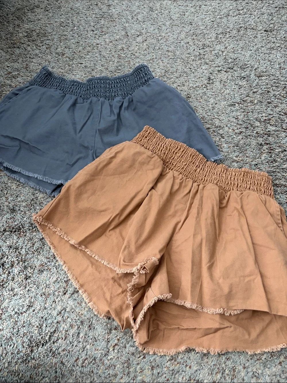 Casual Smocked-Waist Women's Shorts — Brown and Gray